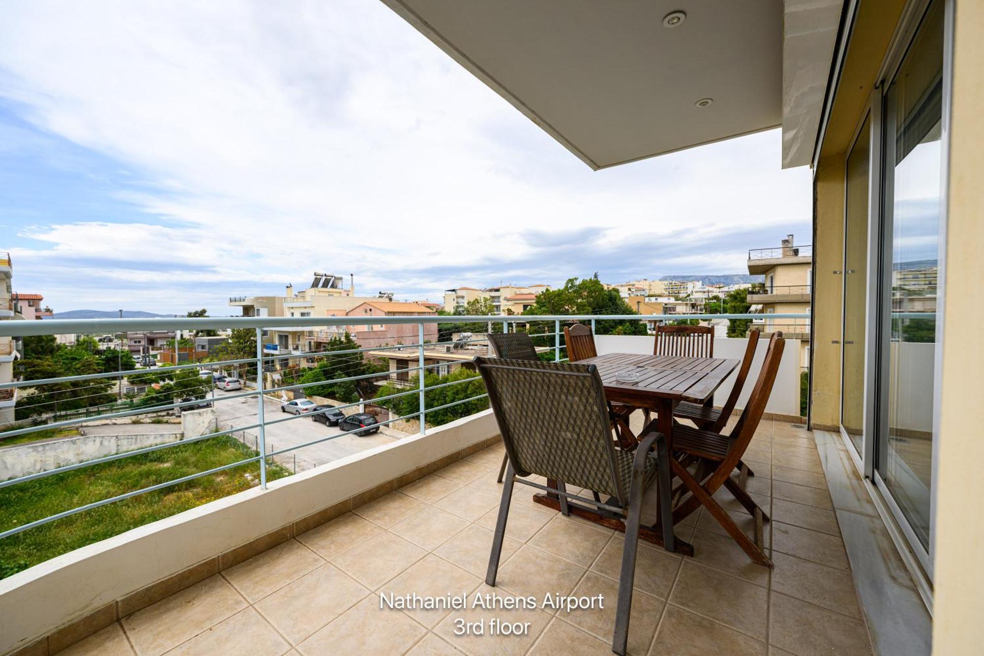 Nathaniel Athens Airport Spata  Luaran gambar